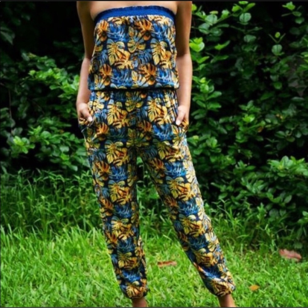 TARAVANA Strapless Tropical Print Jumpsuit Off-Shoulder NWOT